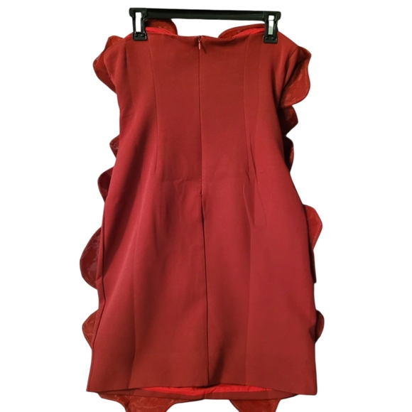 NWT Dalia MacPhee strapless 3D petal dress - M.       F33 - Picture 10 of 10